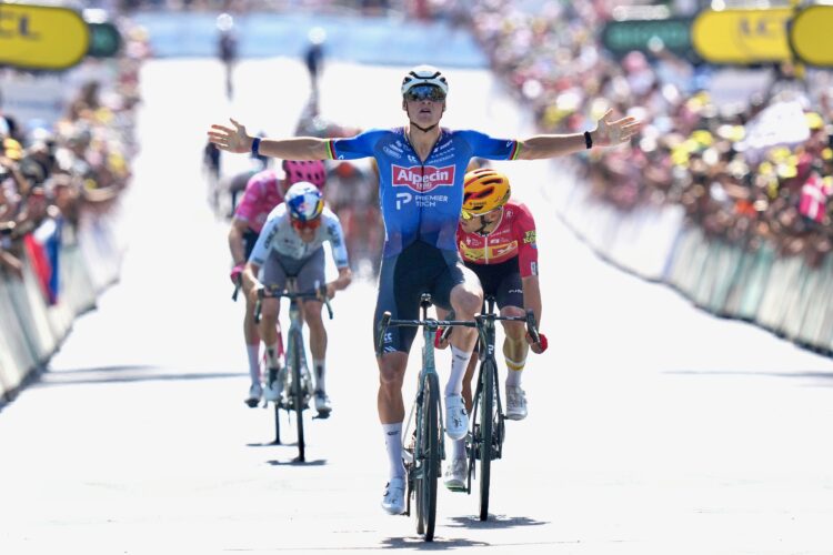 Van der Poel times attack perfectly on 9th stage